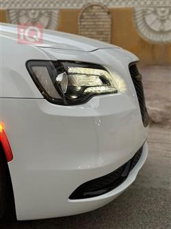 کرایسلەر 300